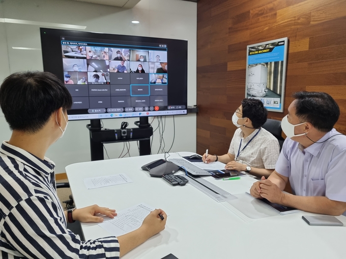 한국서부발전은 16일 충남 태안본사에서 ‘디지털전환 그랜드 챌린지’ 서류심사를 통과한 민간기관을 대상으로 착수보고회를 개최했다고 밝혔다.