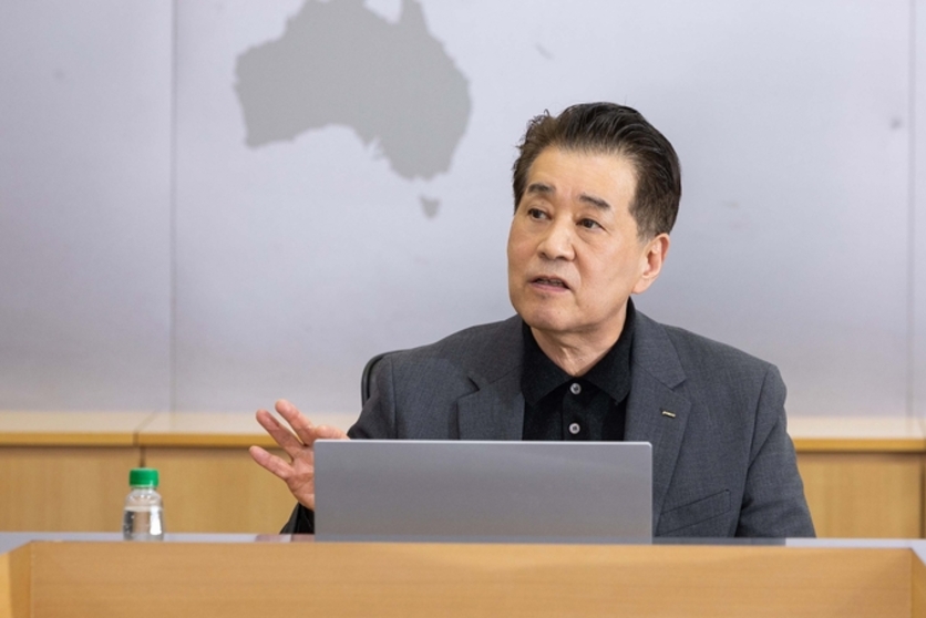 포스코그룹, 철강산업 AI 전환 가속… “압도적 실행력으로 성과 증명”