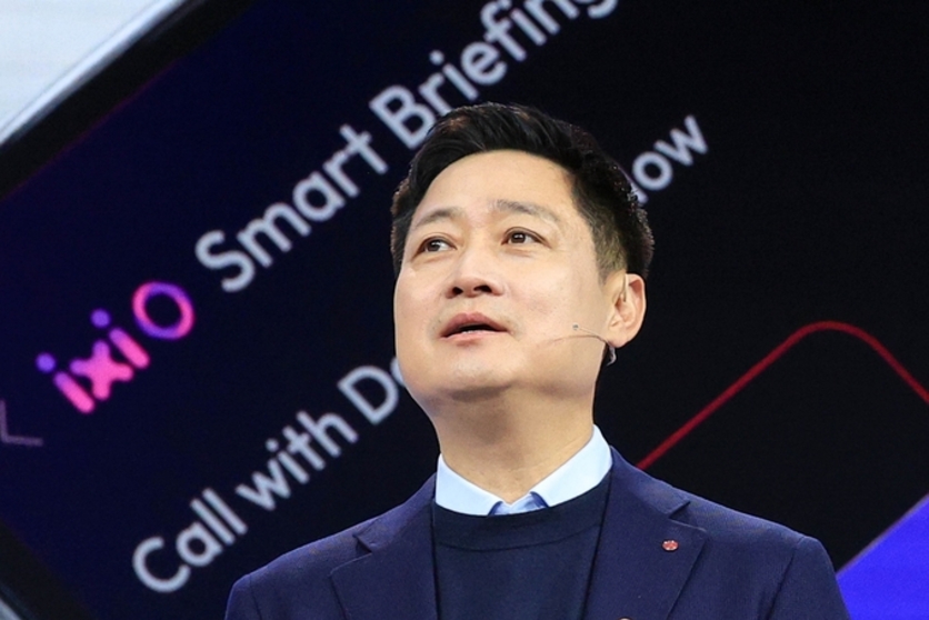 LG유플러스 홍범식 CEO, MWC26 기조연설…“익시오로 음성 AI 새 표준 제시”
